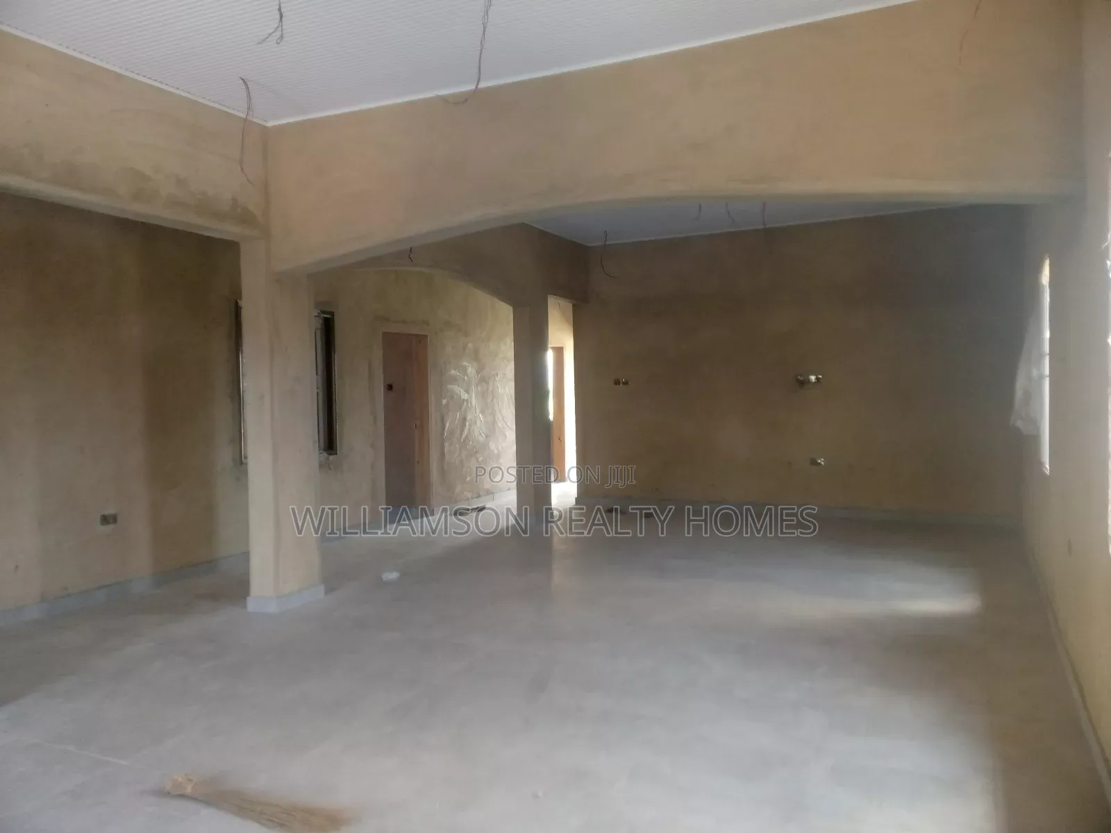 3bdrm Apartment in Hfc Estate Area, Spintex for rent