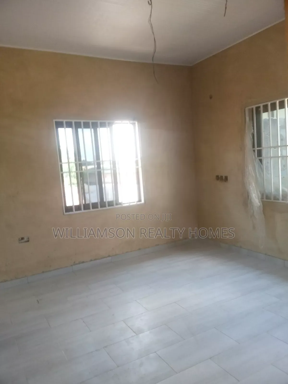 3bdrm Apartment in Hfc Estate Area, Spintex for rent