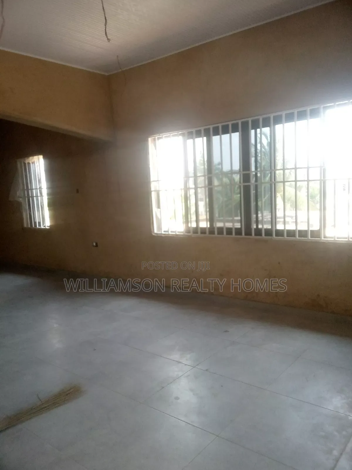 3bdrm Apartment in Hfc Estate Area, Spintex for rent