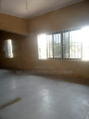 3bdrm Apartment in Hfc Estate Area, Spintex for rent