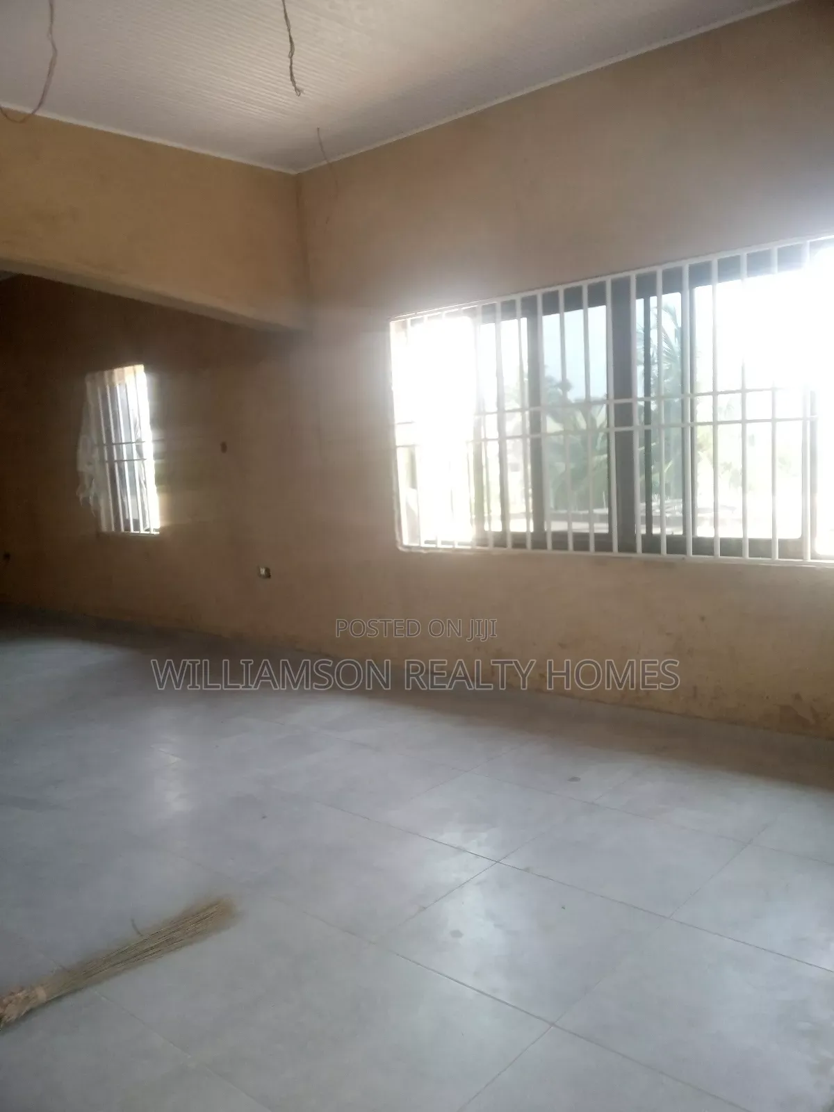 3bdrm Apartment in Hfc Estate Area, Spintex for rent