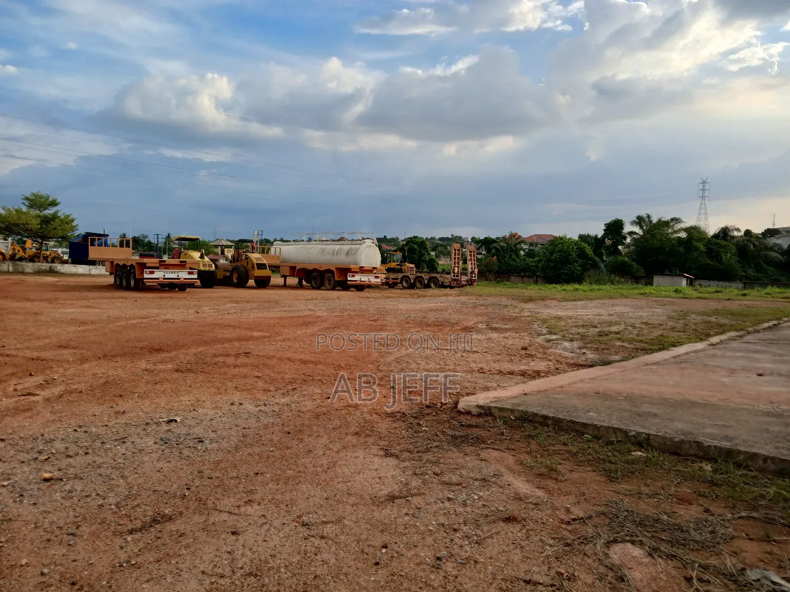 Big Warehouse + 4 Arcs of Land at Road Side