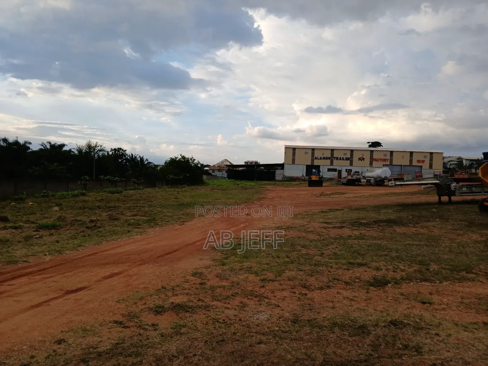 Big Warehouse + 4 Arcs of Land at Road Side