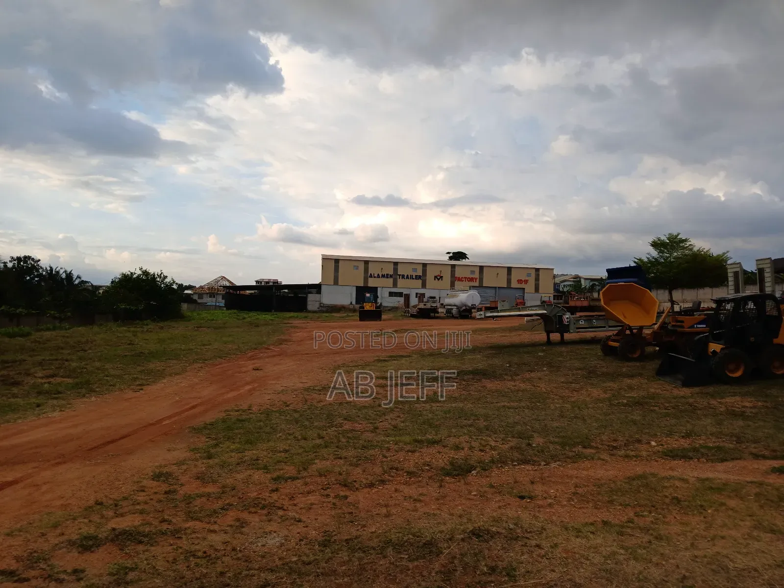 Big Warehouse + 4 Arcs of Land at Road Side