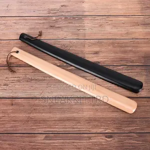 Wooden Shoe Horn 54cn
