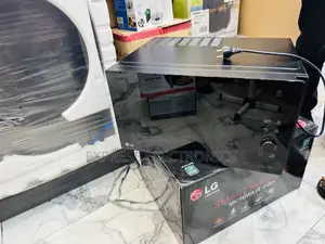 Heat and Eat Hero Microwave Oven 42L Lg Black