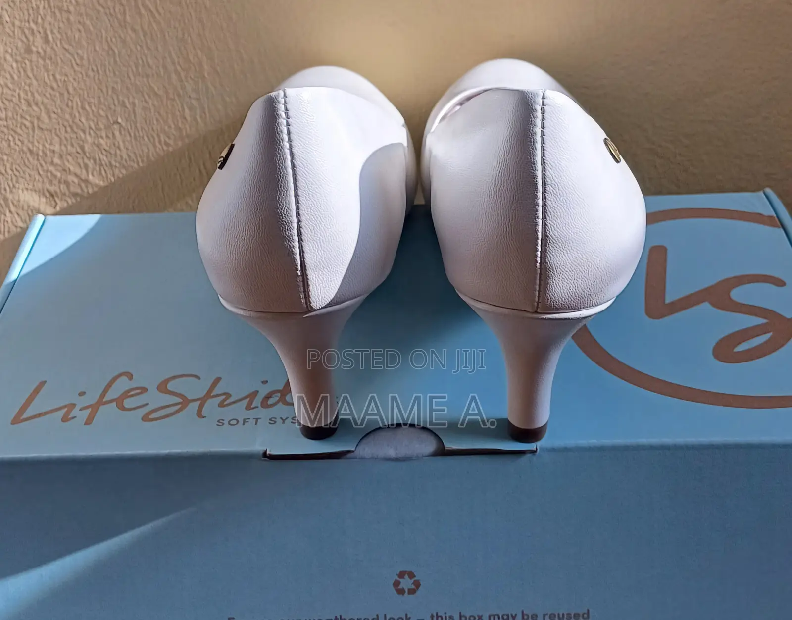 Lifestride White Comfortable Closed Shoe Heel