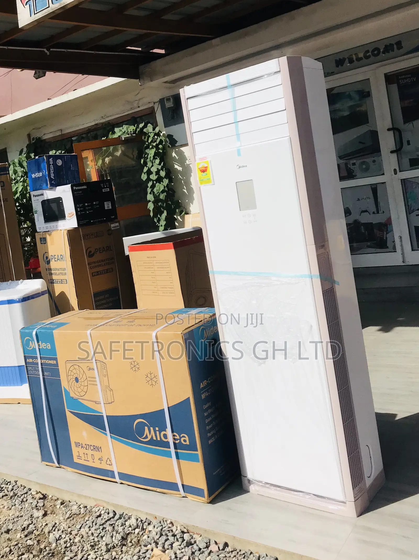  Midea 3.0 Horsepower Split Gas Floor Standing AC 