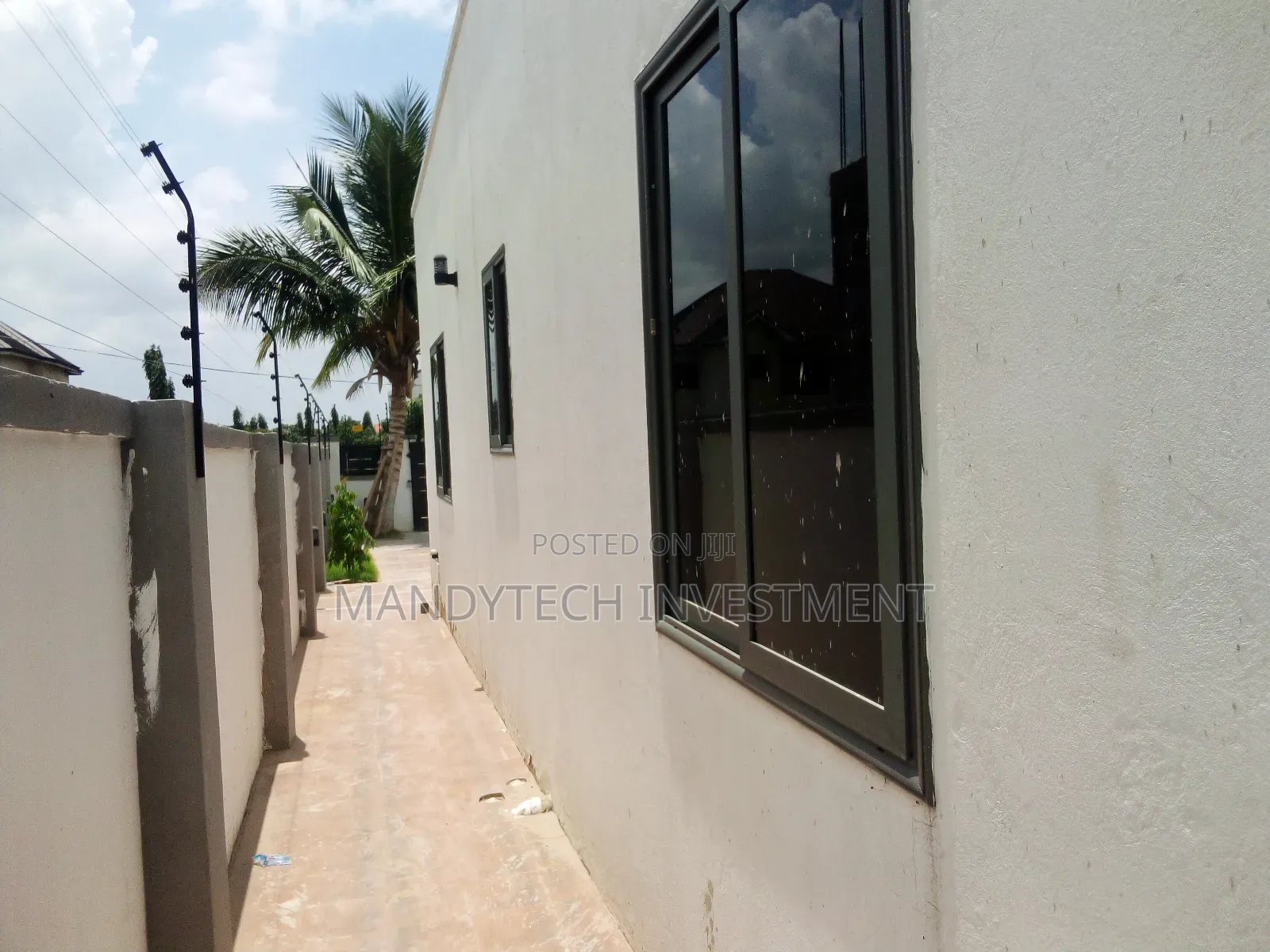 4bdrm House in Lake Side Estate for sale