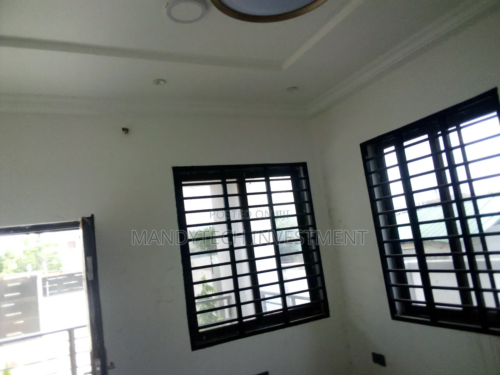 4bdrm House in Lake Side Estate for sale