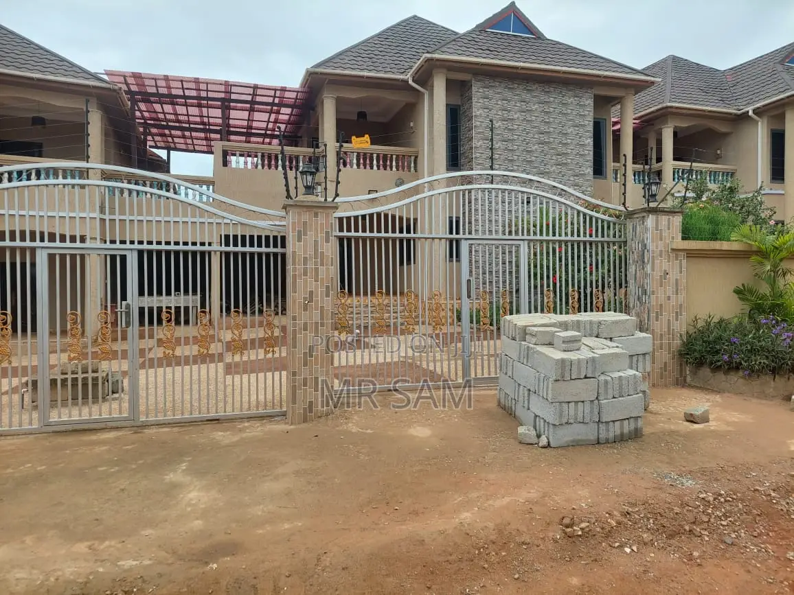 6bdrm House in Sam Properties, Bortiano for rent