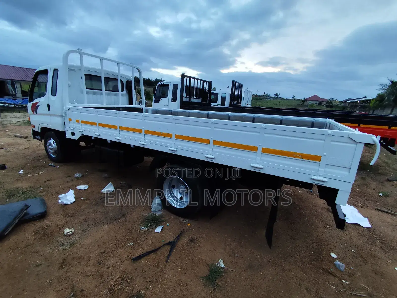 Hyundai Mighty 2. Manual Engine. No Fault. New Arrivals.