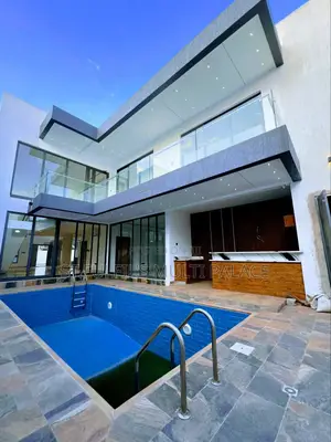 5bdrm House in Adenta Barrier for sale