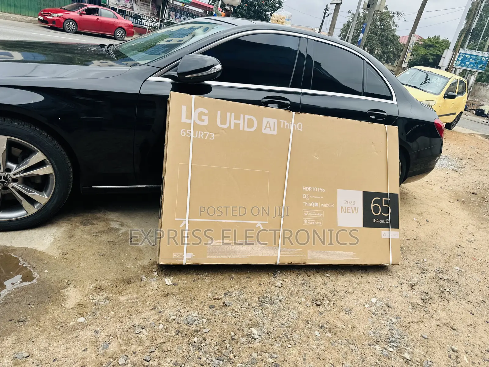 Slim Sleek Black 65UR73006LA UHD Smart Lg
