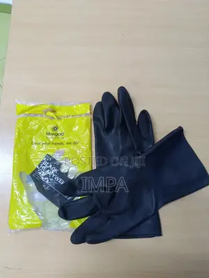 Marigold® G17K Heavyweight Nitrile Gloves
