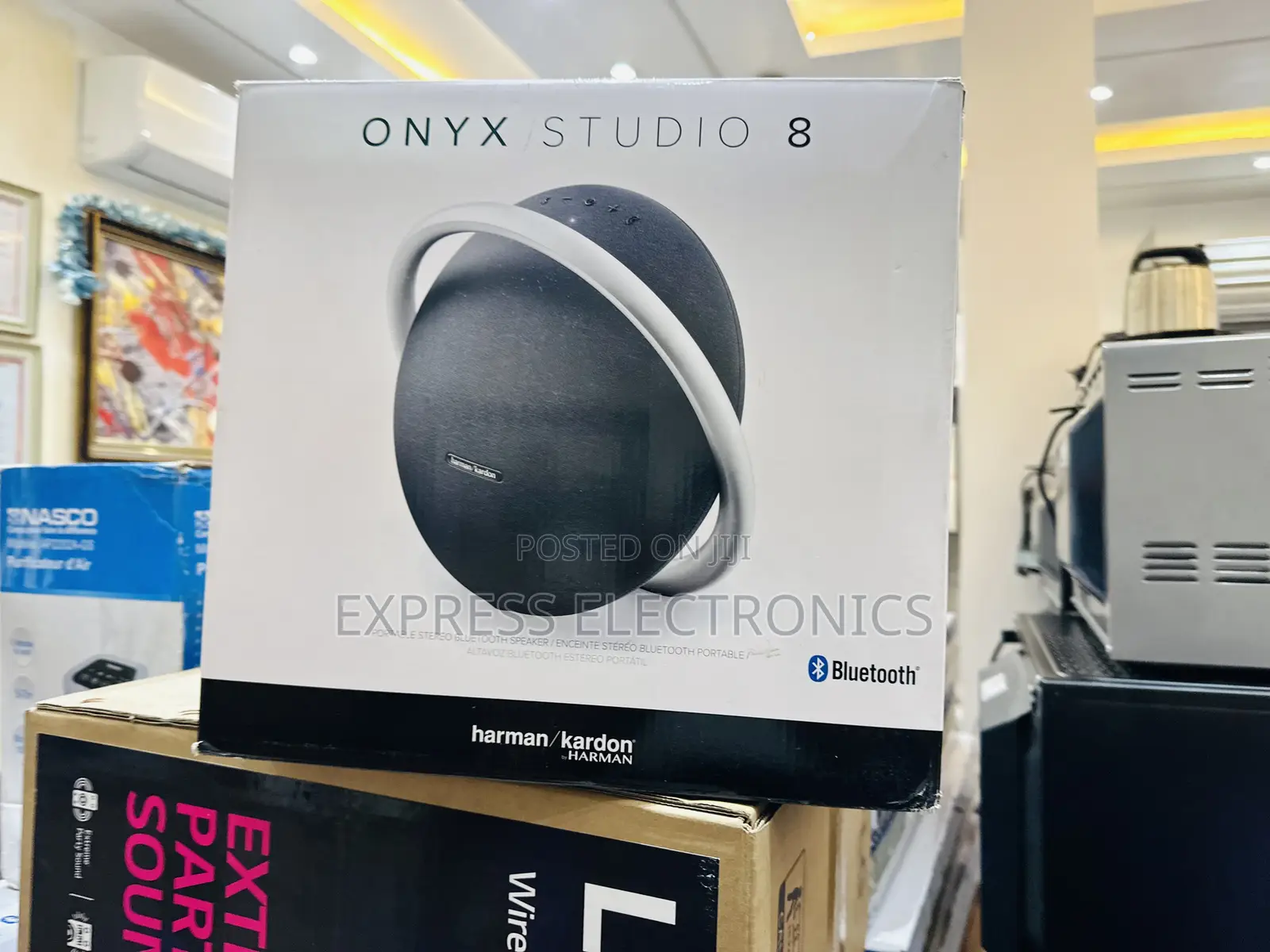 Enjoy Perfect  Sound With Onyx 8