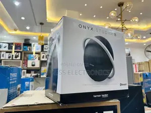 Easily Carry Onyx 8 Bluetooth Speaker