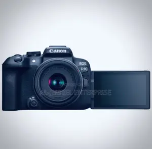 New Canon EOS R10 Mirrorless Camera With 18-45mm Lens