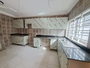 3bdrm House in Community 22, Tema Metropolitan for sale