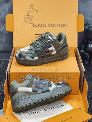 Louis Vuitton Sneakers