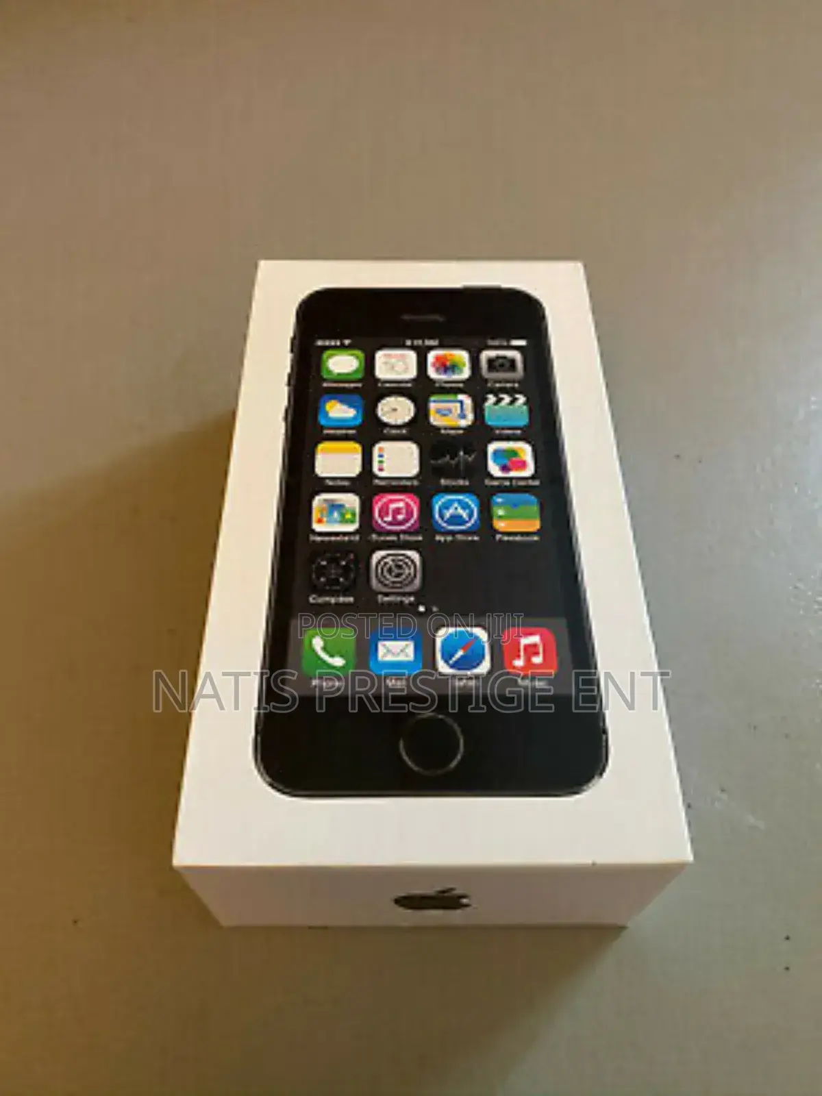 New Apple iPhone 5s 16 GB Silver