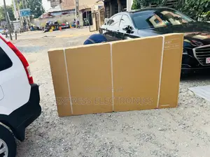 Ultra Thin Qled Television Uhd Samsung 75”Q70