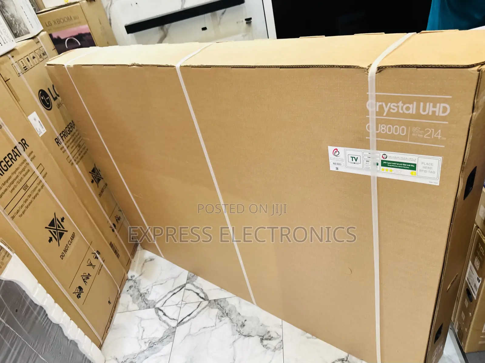 Powerful Sleek Smart Samsung 85”Cu8000