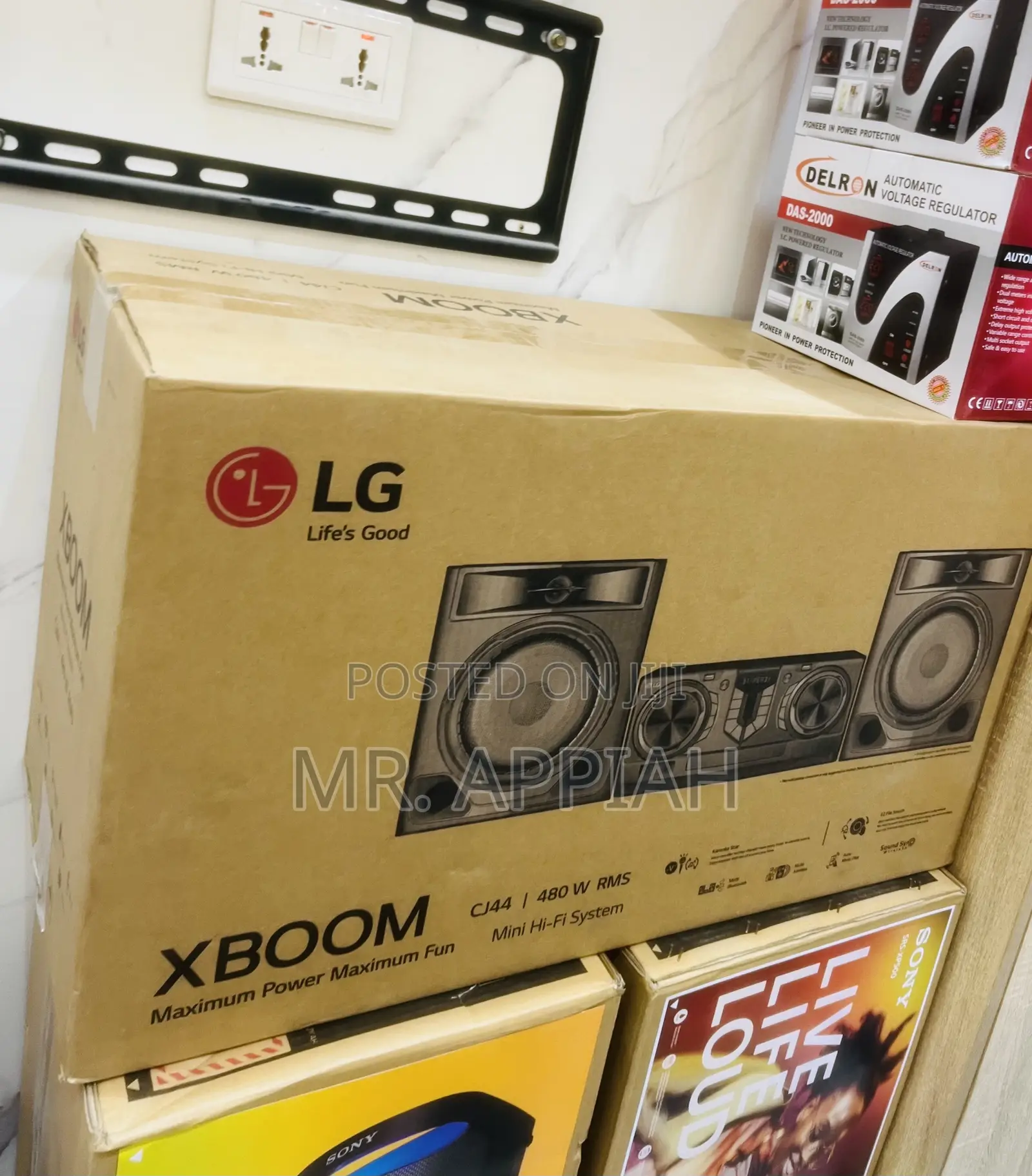 Awesome LG CJ44 480watt Electric Sound Bar System.