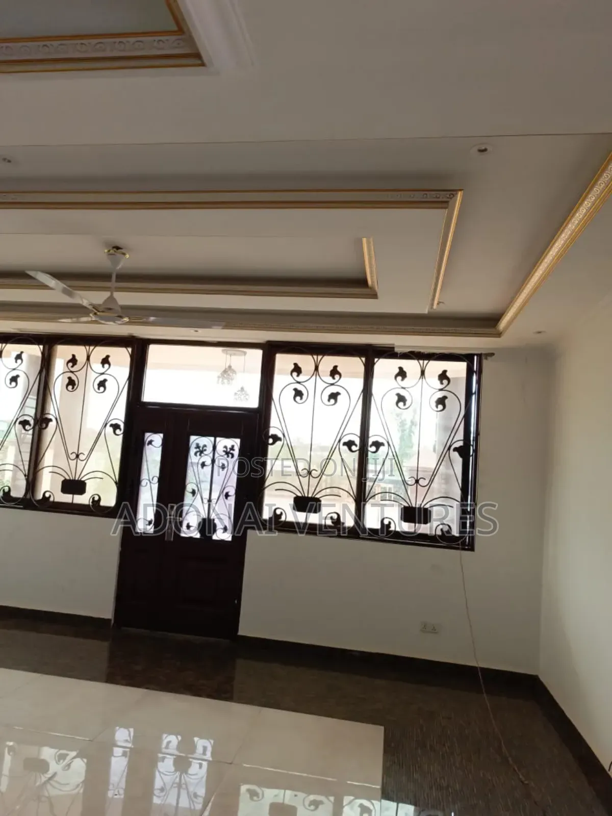 4bdrm House in Ahodwo, Kumasi Metropolitan for sale
