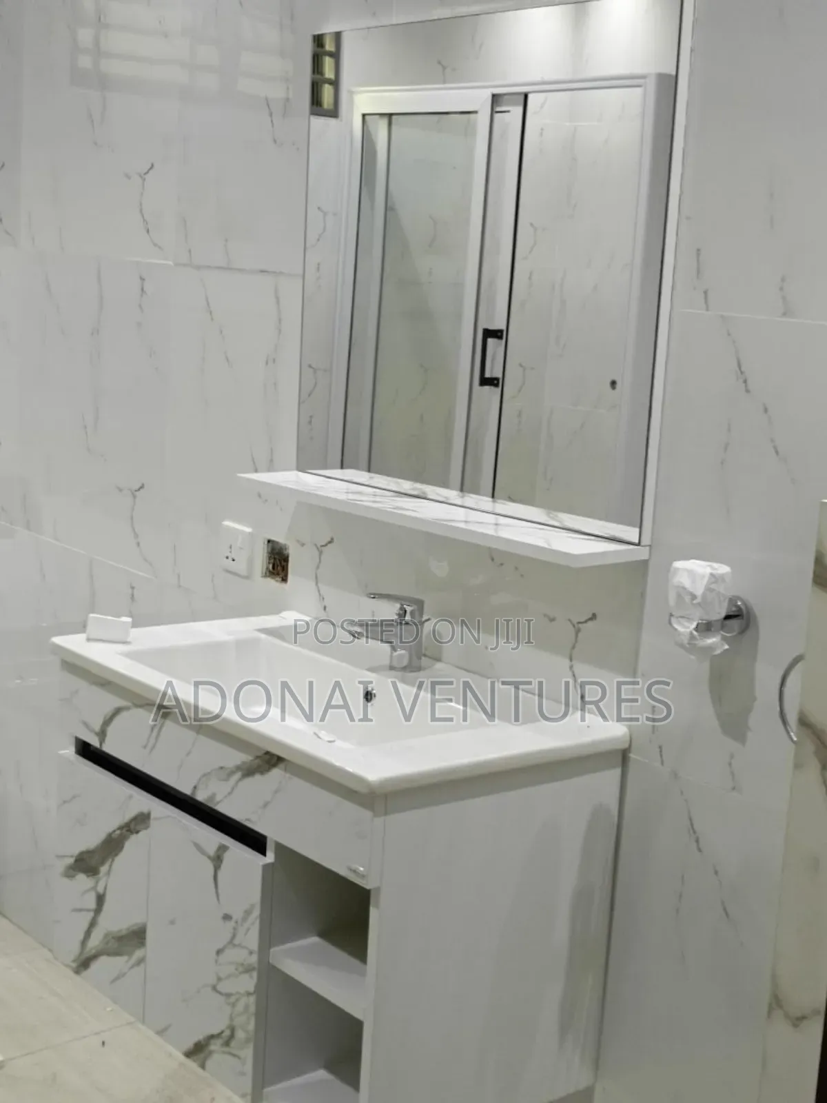 4bdrm House in Ahodwo, Kumasi Metropolitan for sale