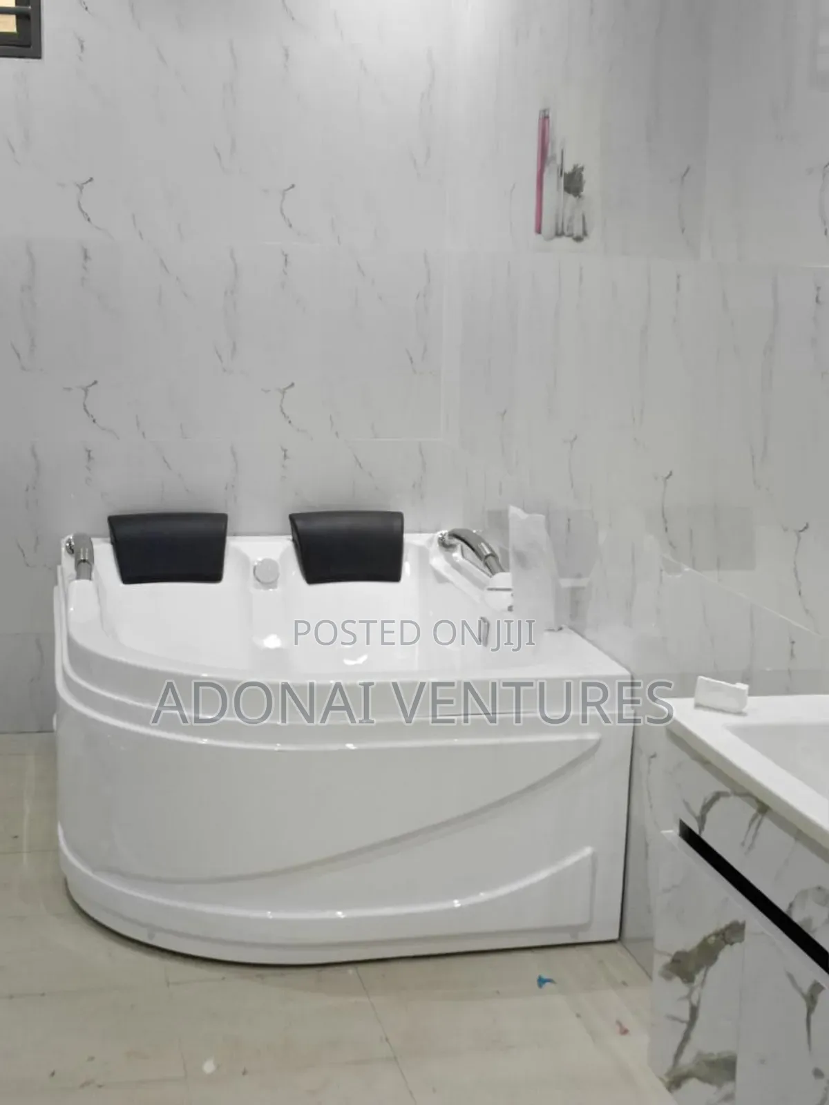 4bdrm House in Ahodwo, Kumasi Metropolitan for sale