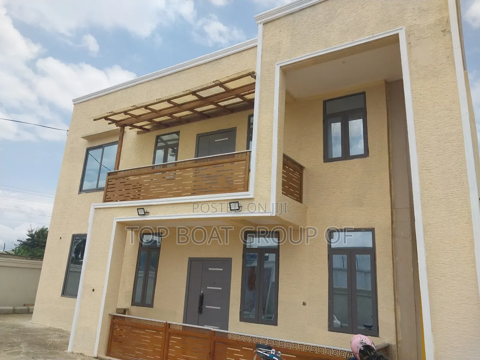 Furnished 4bdrm House in Tafo Mamponten Top, Kumasi Metropolitan