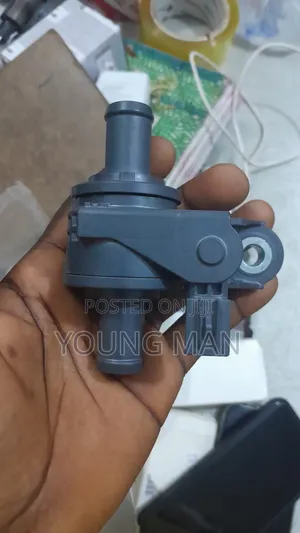 Toyota Highlander, Camry, Corolla, Rav 4 Water Valve