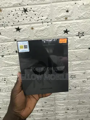 New Samsung Galaxy Z Fold4 512 GB Black
