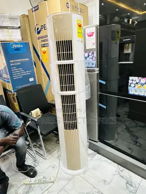 Low Noise and Windy Airflow TCL Standing 2.0hp Split