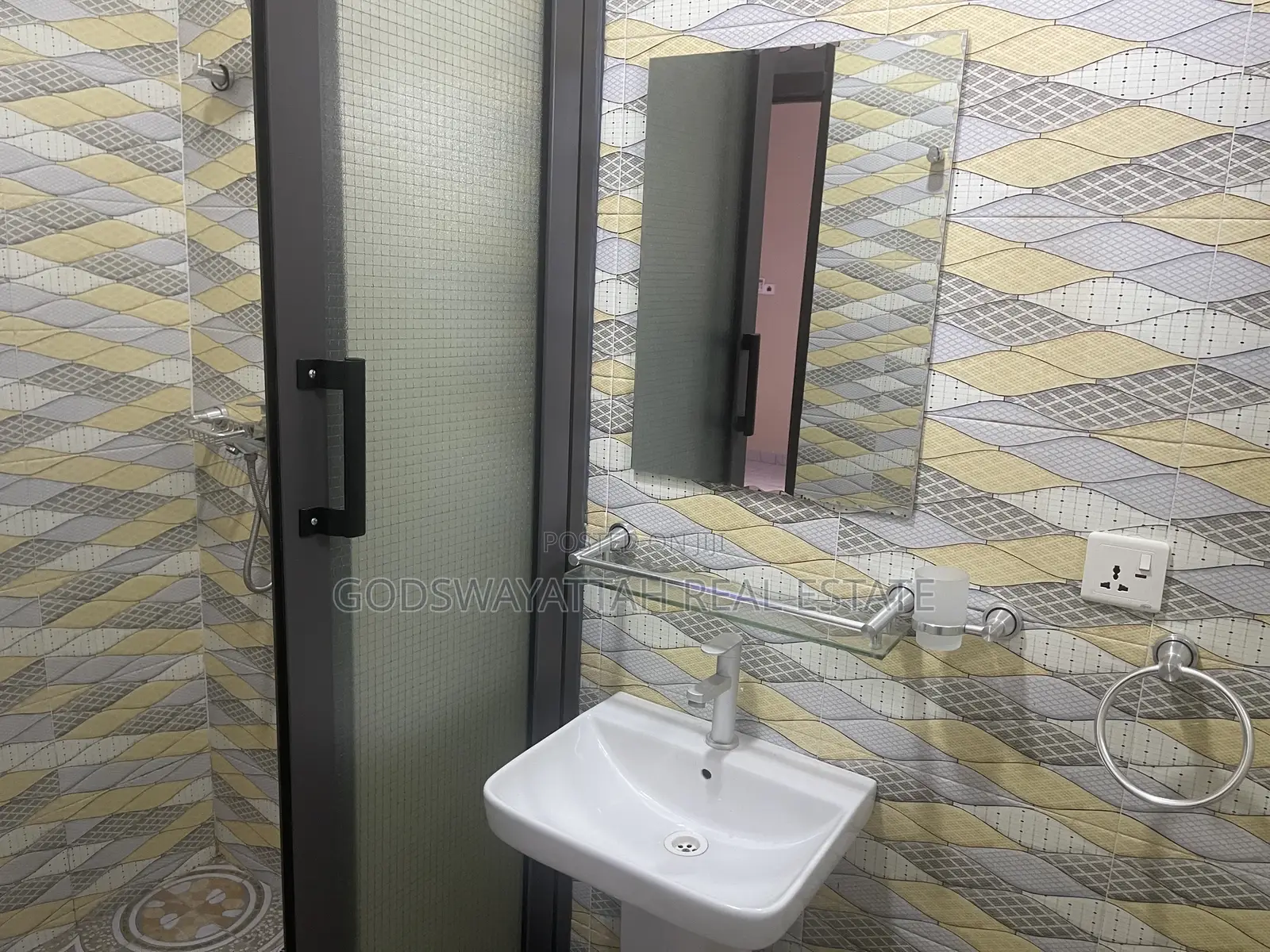 2bdrm Apartment in East Legon, Adjiriganor for rent