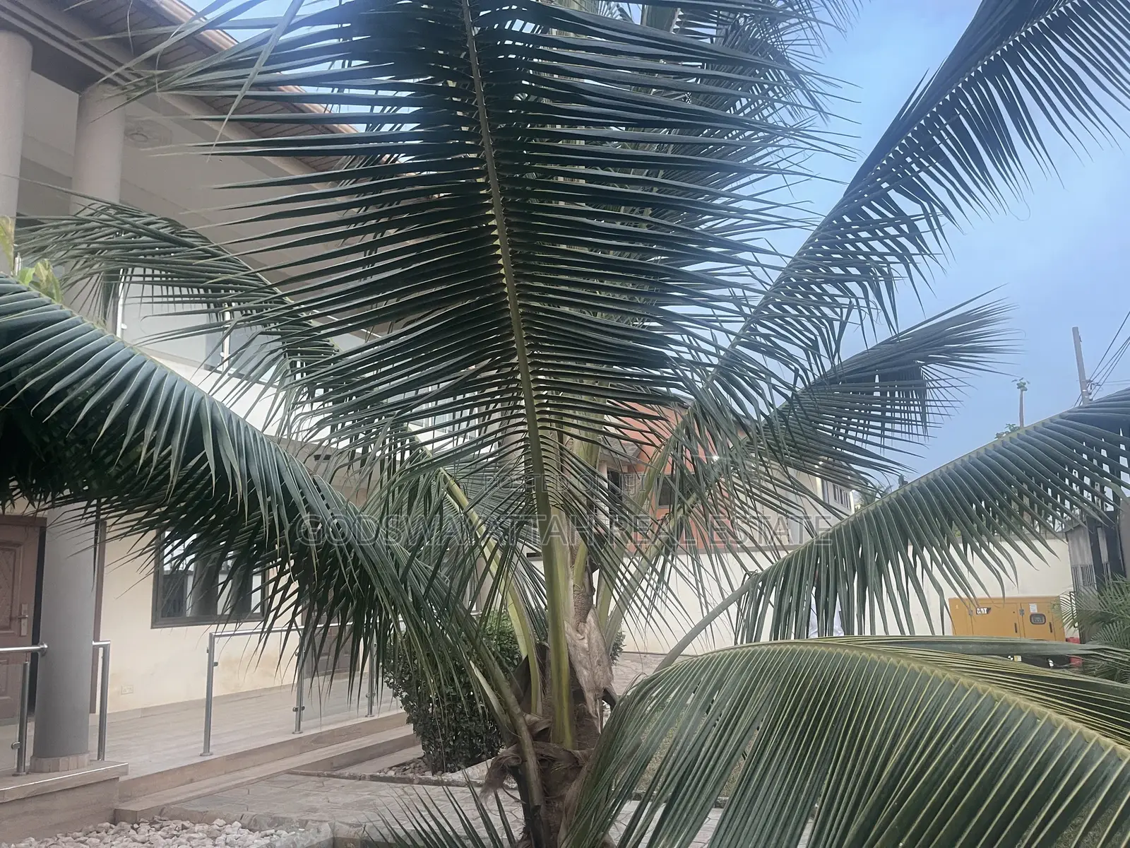 4bdrm House in East Legon, Adjiriganor for rent