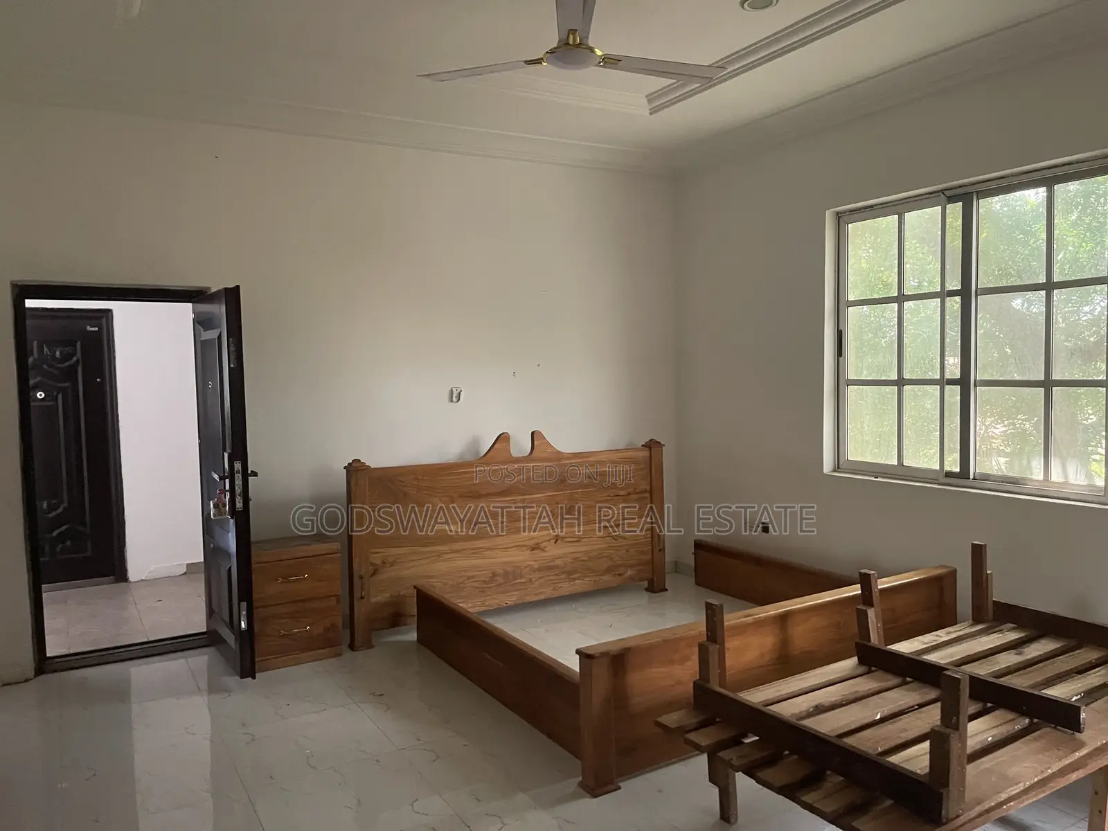 4bdrm House in East Legon, Adjiriganor for rent