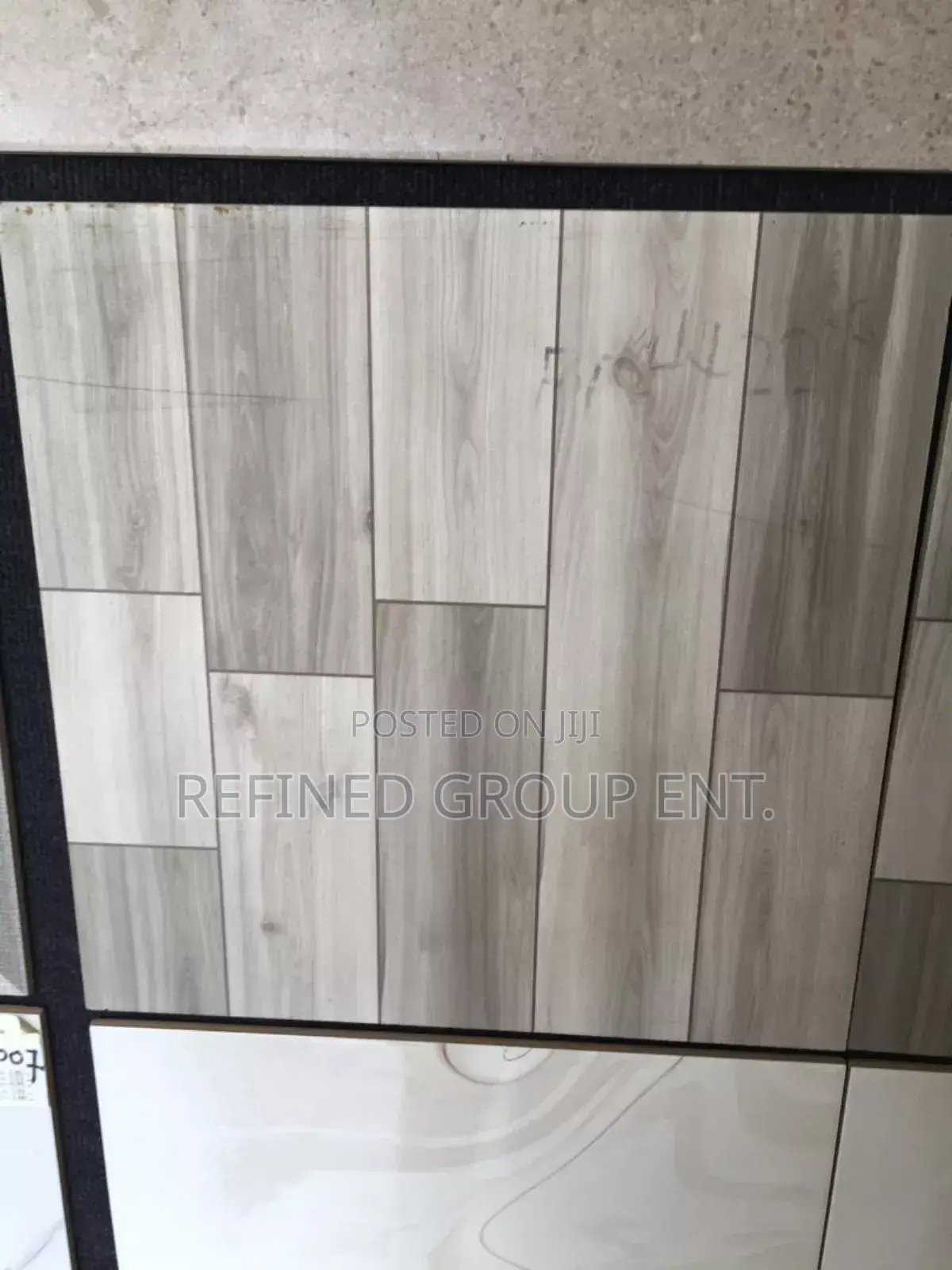 Twyford 40/40 Rustic/Rough Tile