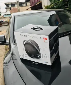 Awesome and Affordable Onyx 7 Portable Bluetooth Speaker.