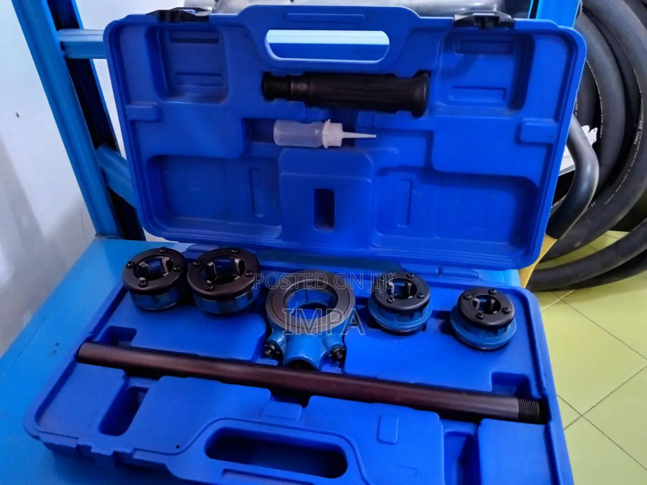 WESTWARD Manual Ratchet Pipe Threader: Pipe Threading, 4 Die