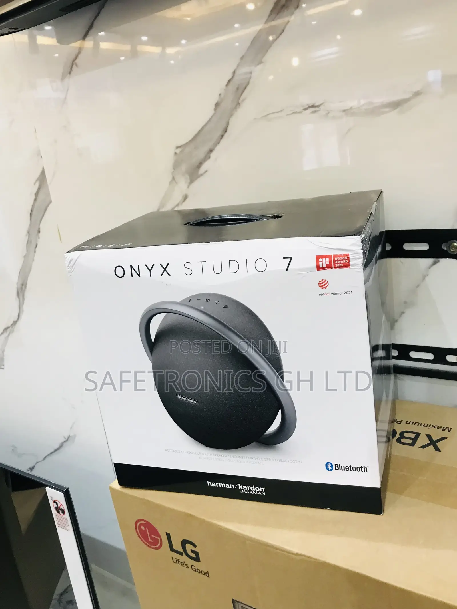Onyx Studio 7 Black Bluetooth: Harman Kardon 