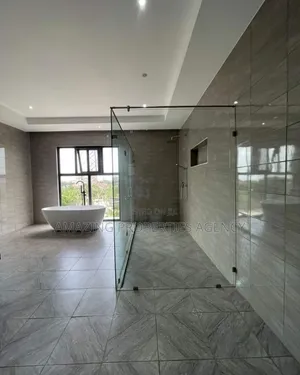 4bdrm House in Adjiriganor for sale