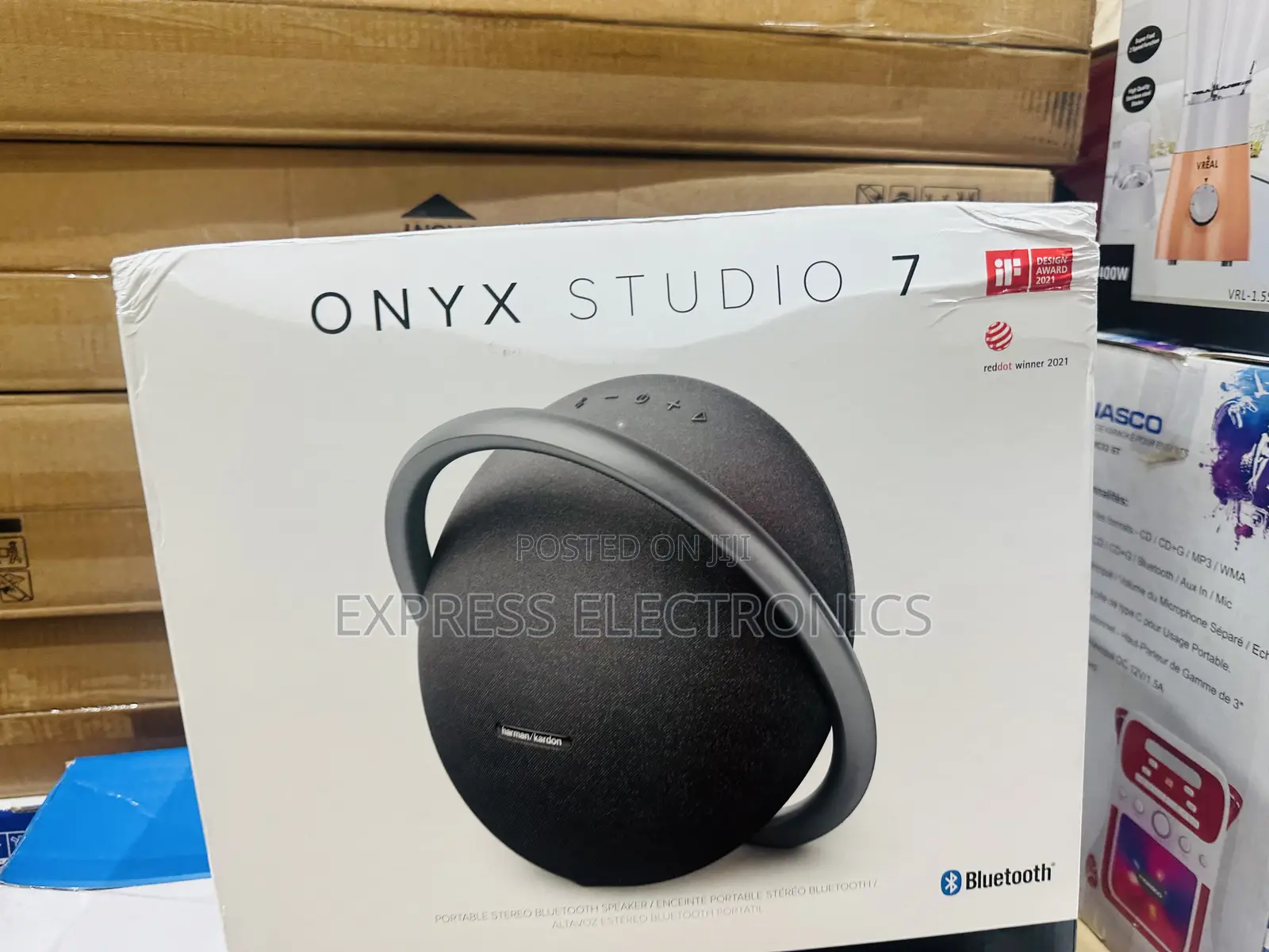 Durable Materials Onyx 7 Studio Bluetooth Speaker
