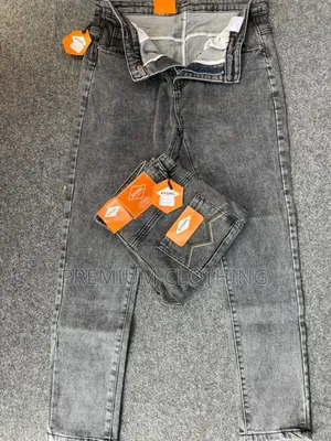 Jeans Trousers in Sizes for Men for Sale.(Location Dansoman)