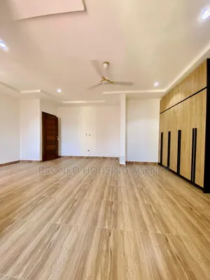 3bdrm House in Bronko Housing, Spintex for rent