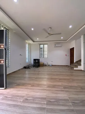 3bdrm House in Bronko Housing, Spintex for rent