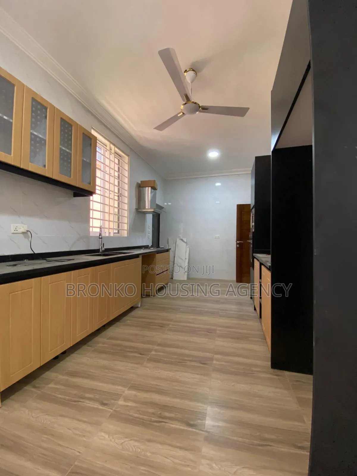 3bdrm House in Bronko Housing, Spintex for rent