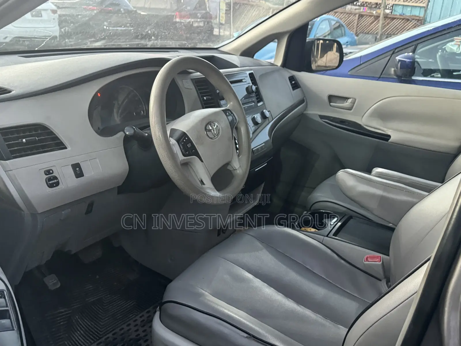 Toyota Sienna LE 8 Passenger 2012 Gray