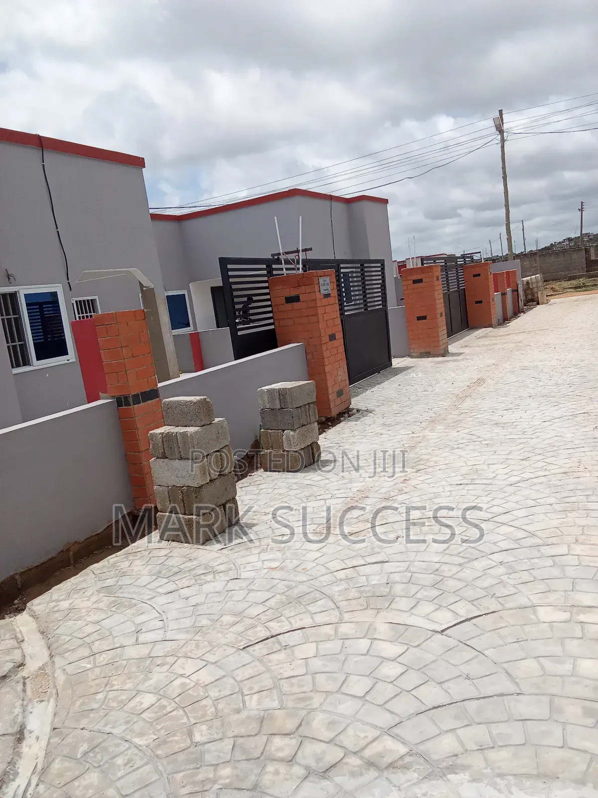 2bdrm House in Budumburam for sale
